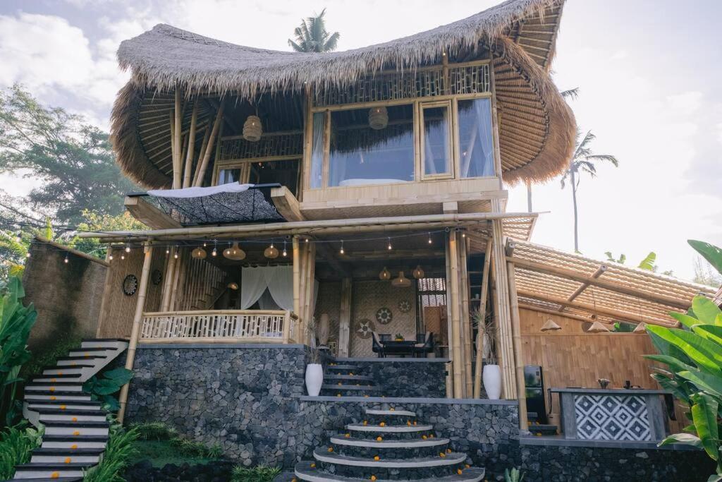 Makerti Bali~Bamboo House Villa Selat Exterior photo