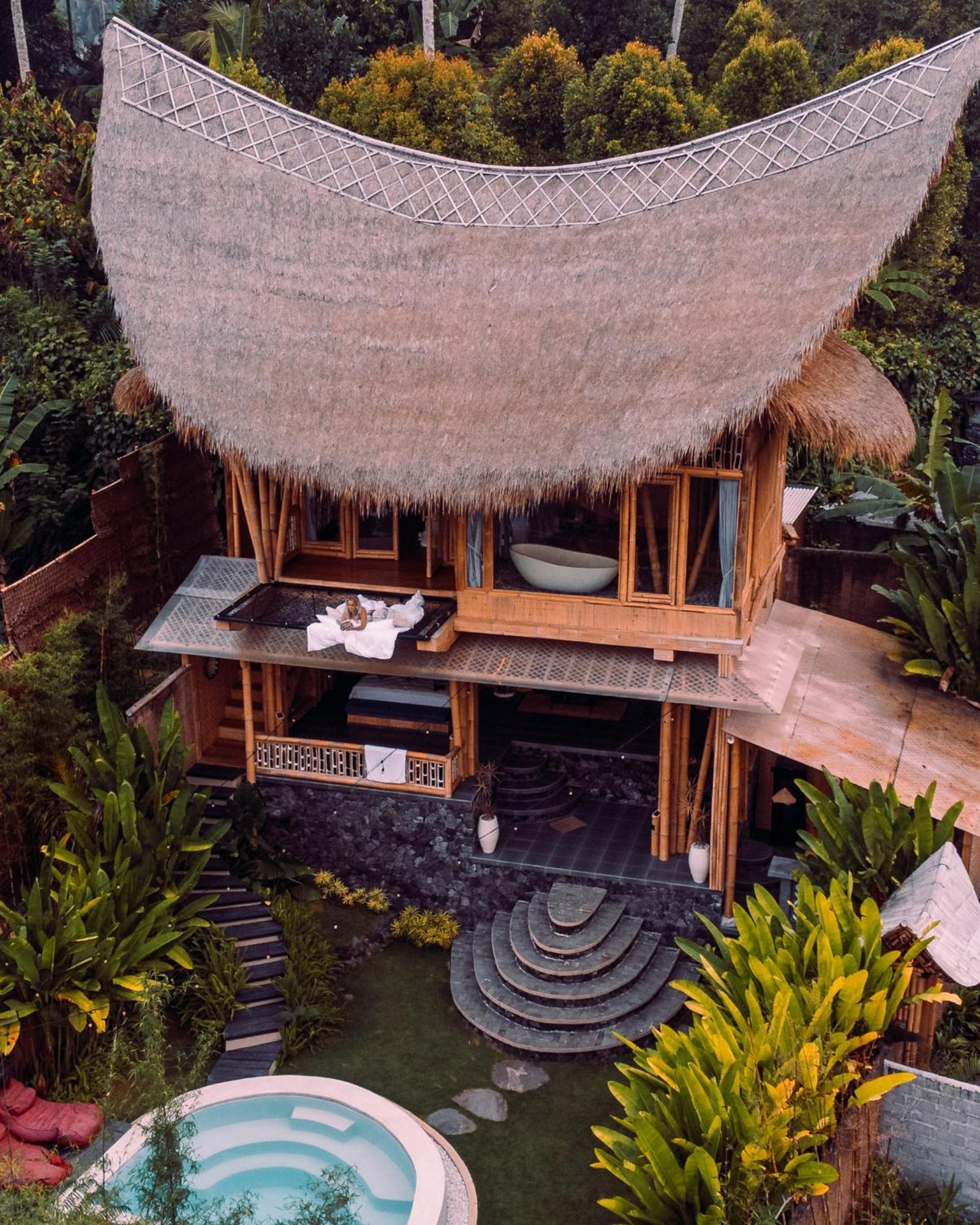 Makerti Bali~Bamboo House Villa Selat Exterior photo