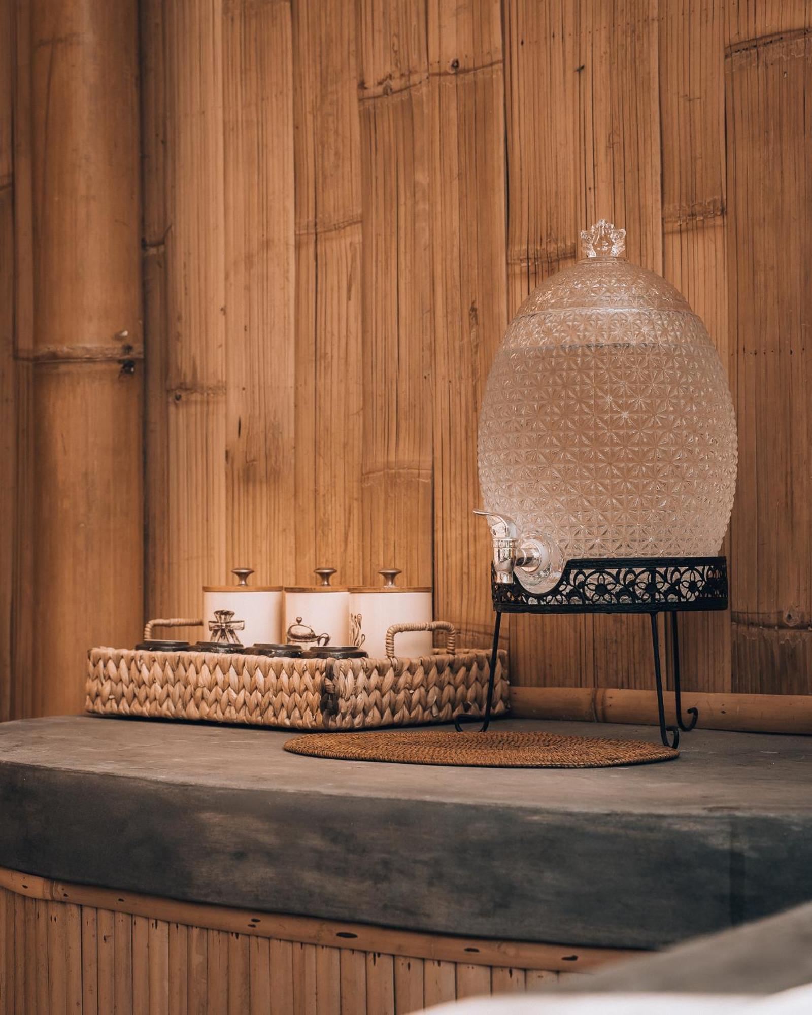 Makerti Bali~Bamboo House Villa Selat Exterior photo
