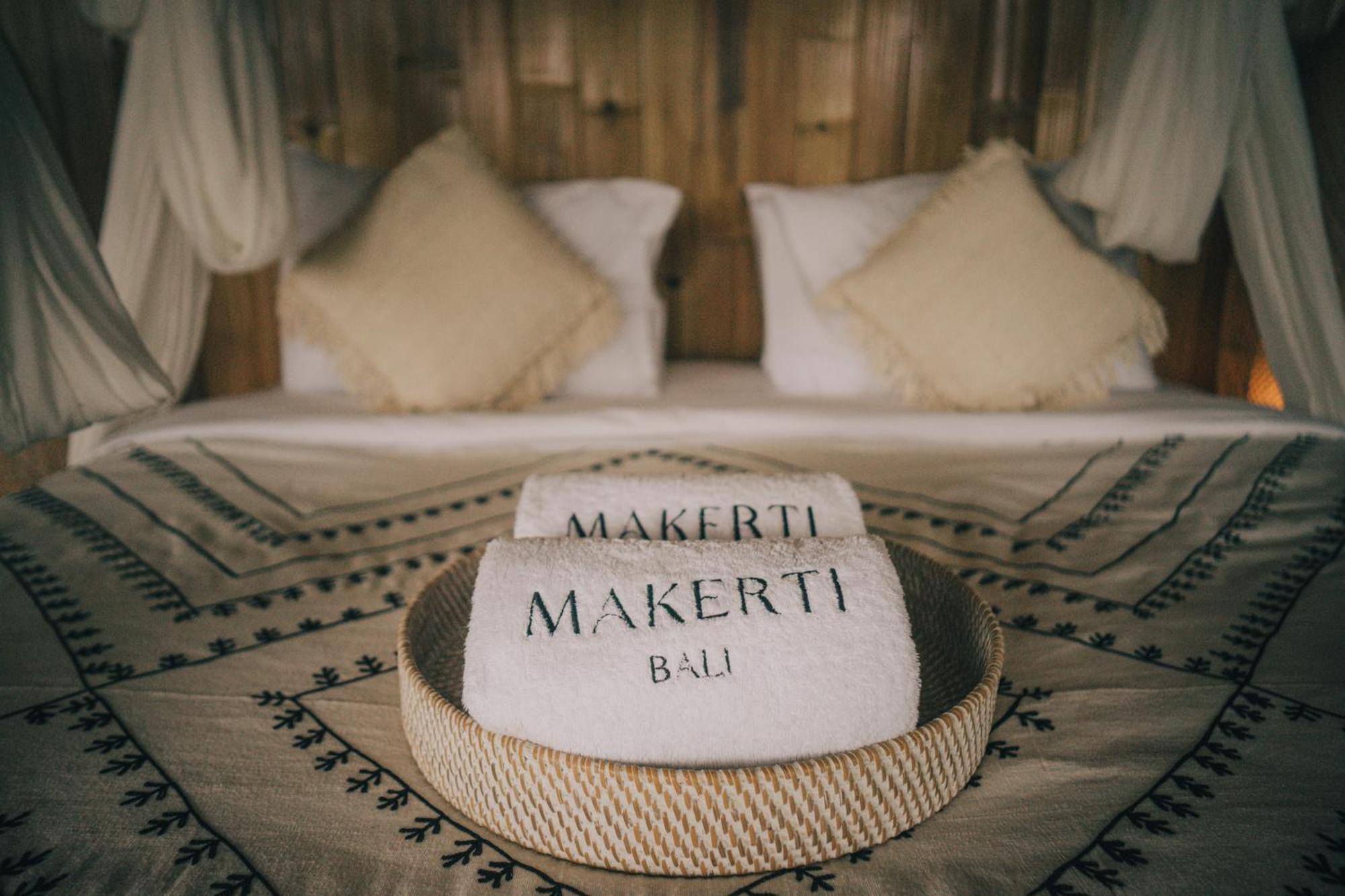 Makerti Bali~Bamboo House Villa Selat Exterior photo