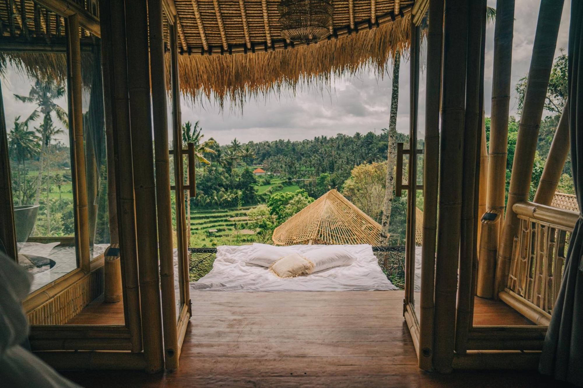 Makerti Bali~Bamboo House Villa Selat Exterior photo